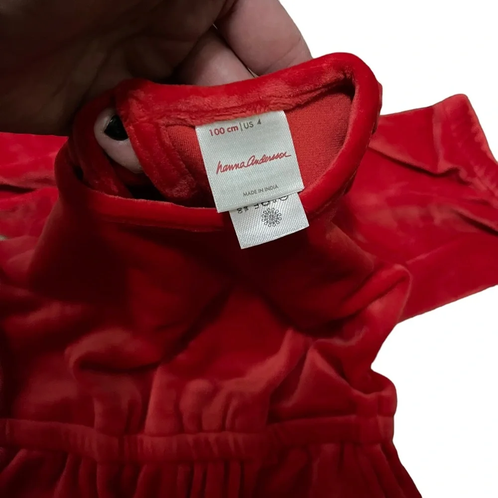 NWT Hanna Andersson Red Velour Jumpsuit size 4 (100).‎
